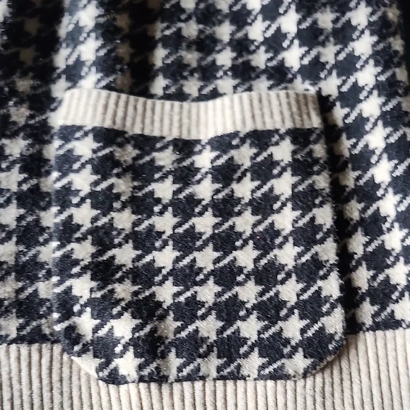 a new day Black and Cream Houndstooth Cardigan - Picture 4 of 5
